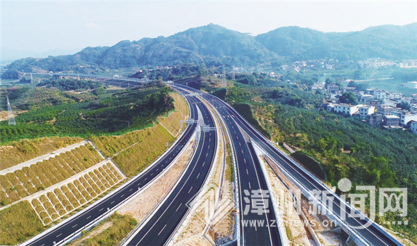 漳州云平高速建成通车